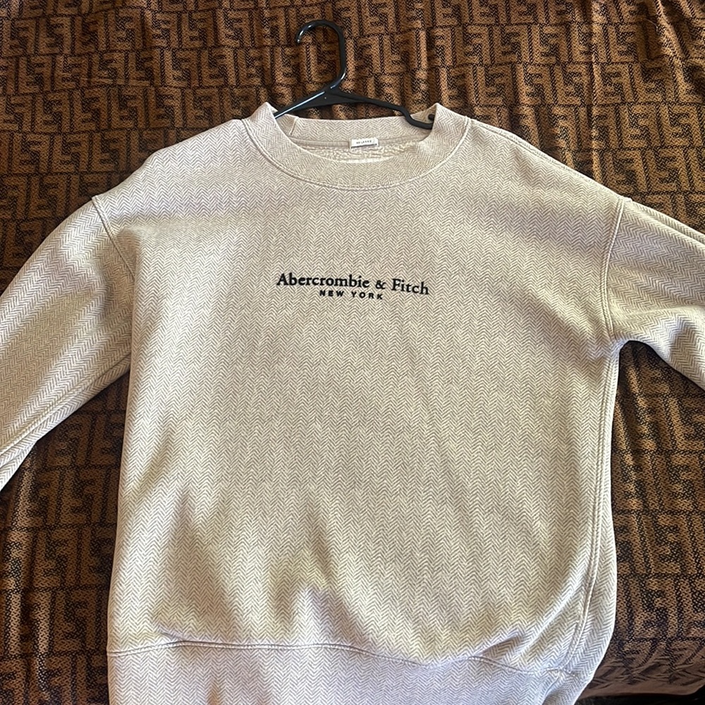 Abercrombie & Fitch sweatshirt